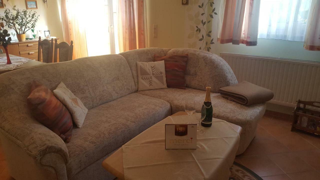 Ferienwohnung "Am Fechtertor- Eingang Zum Schlosspark" Putbus Eksteriør bilde